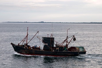 Funky-fishing-boat---MAR 3892